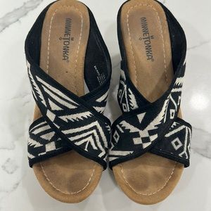 Minnetonka Aztec wedge sandals size 7
